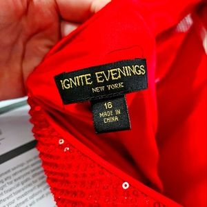 Ignite Evenings size 16 sequin Red dress. Awesome for the holiday!!